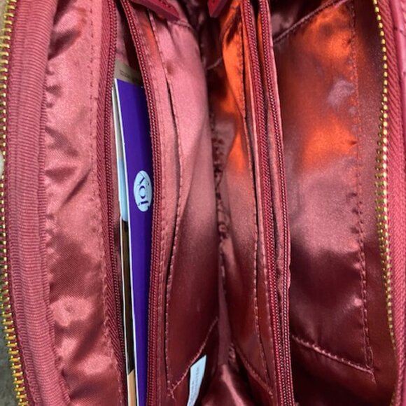 Joy & Iman Red quilted leather Crossbody purse - Picture 11 of 16